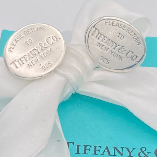 Tiffany return to - &,